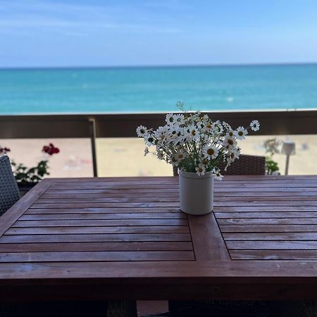 Acogedor Y Amplio Apartamento Familiar A Pie De Playa Calafell Exteriér fotografie