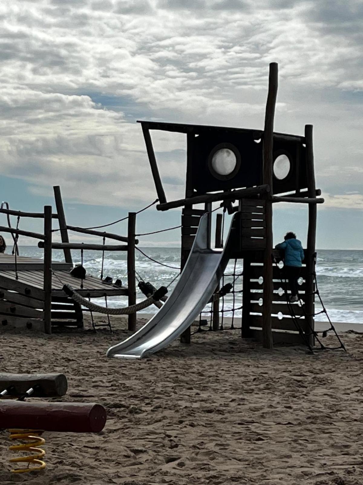 Acogedor Y Amplio Apartamento Familiar A Pie De Playa Calafell Exteriér fotografie