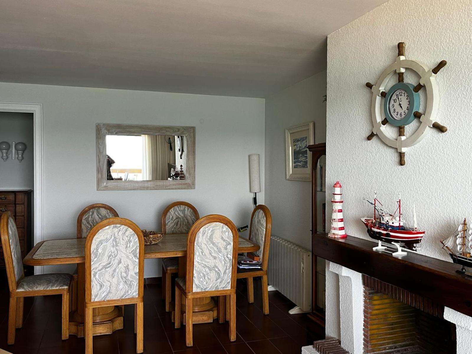 Acogedor Y Amplio Apartamento Familiar A Pie De Playa Calafell Exteriér fotografie
